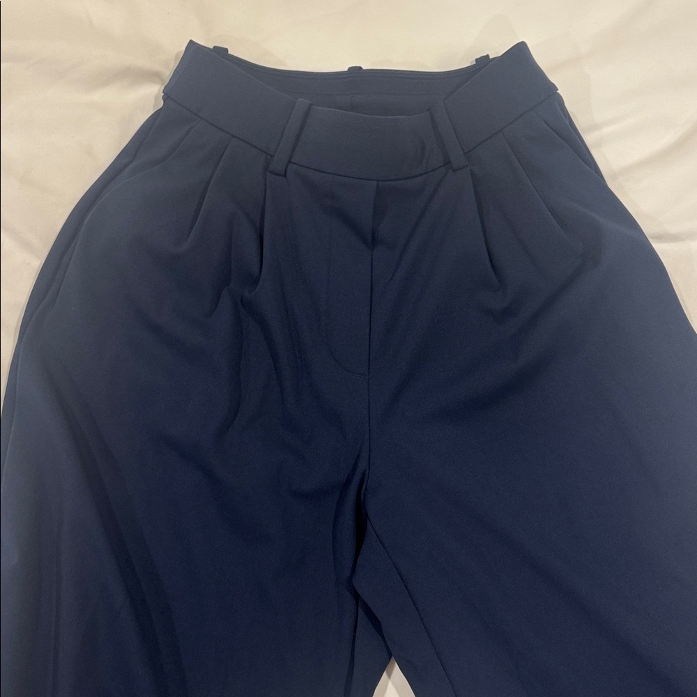 LULULEMON daydrift Navy Wide-Leg Trousers TALL Length - Picture 2 of 4